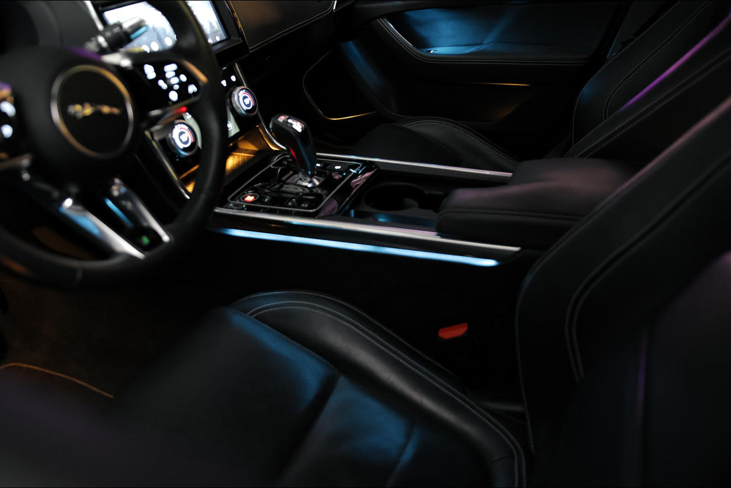 Ambientebeleuchtung Jaguar XE Facelift